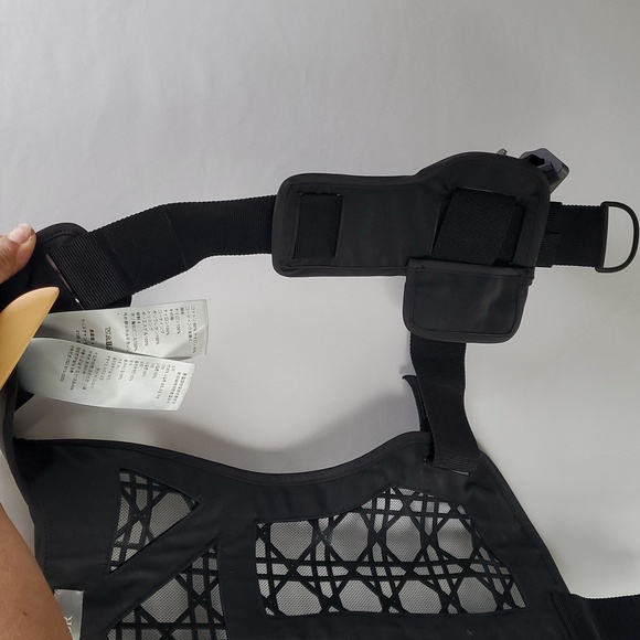 Dior Designer 2019 Black Tactical Harness Vest Sz S Luxury Streetwear - Picture 13 of 14